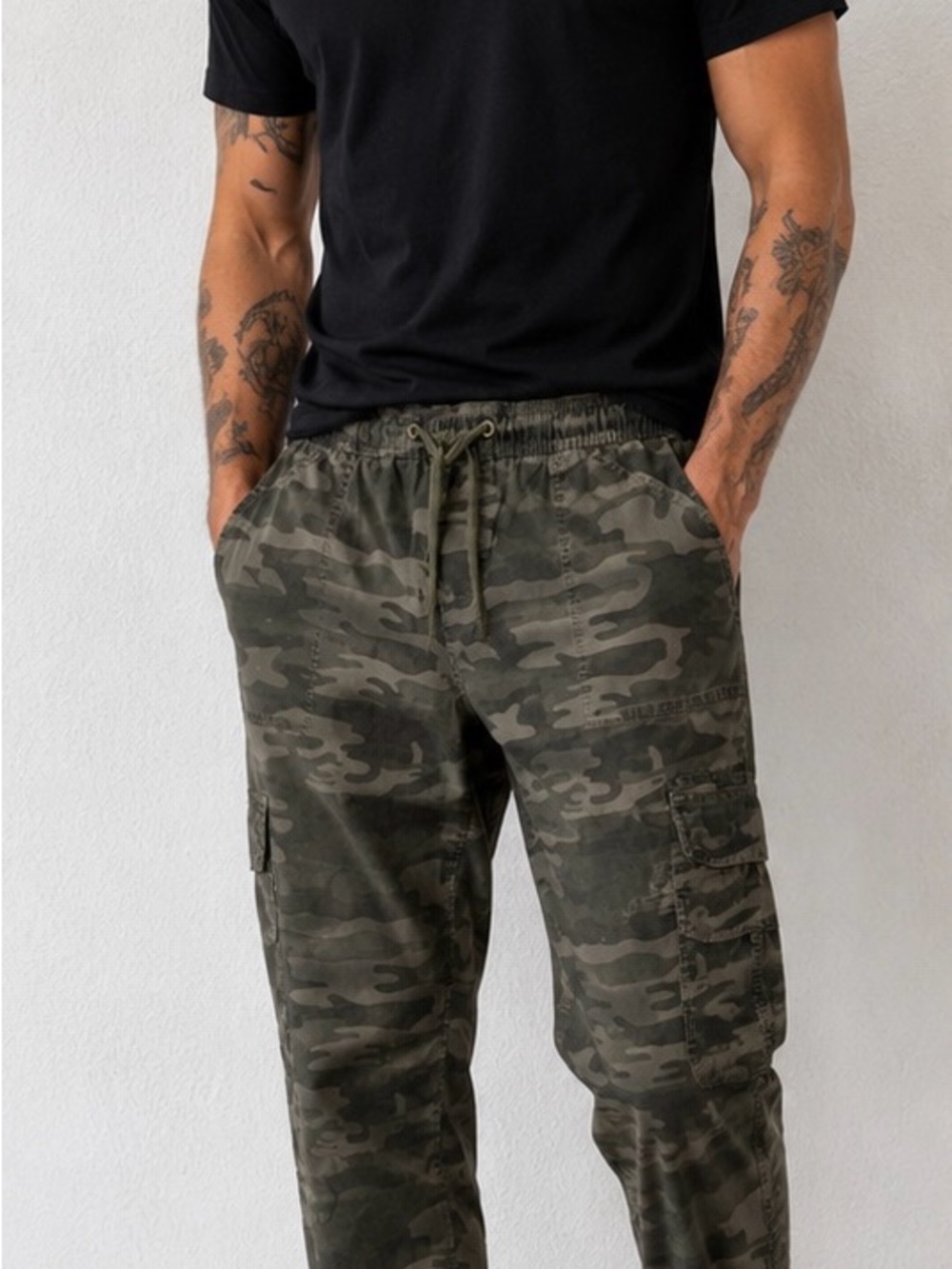 Sanctuary Men's Camo Cargo Pants - Olive Camo